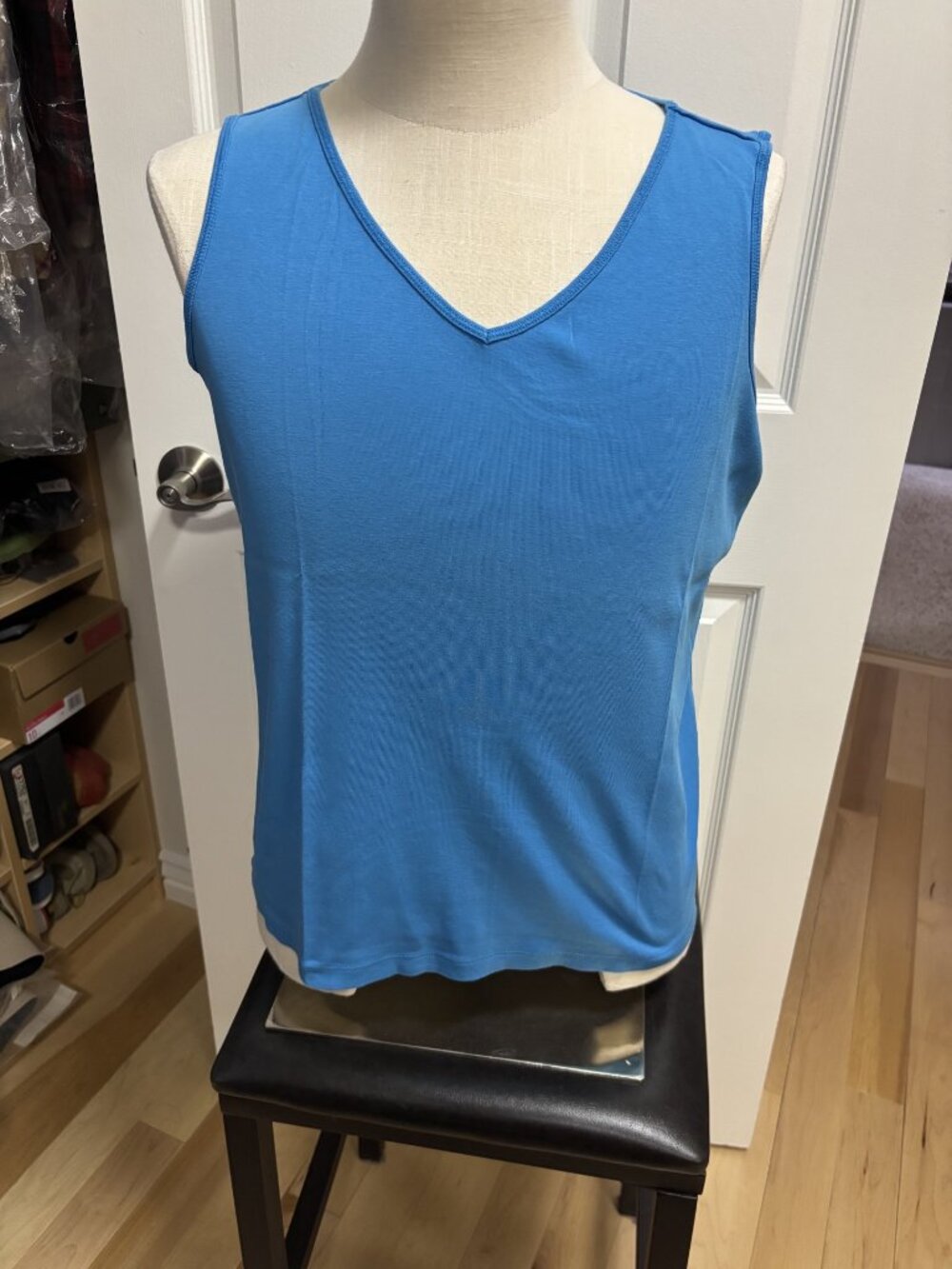 Turquoise Vneck knit tank
